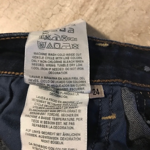 Guess bootcut jeans size 24. - Picture 4 of 5